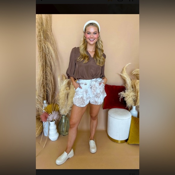 Cream Chunky Sole Loafers, brand new size 7.5 - Picture 3 of 3